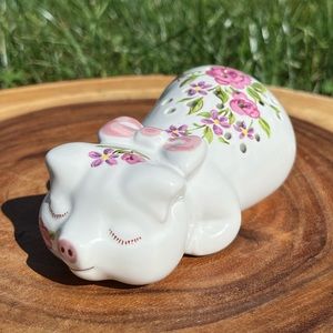 Vintage 1978 Avon Ceramic Pig Pomander